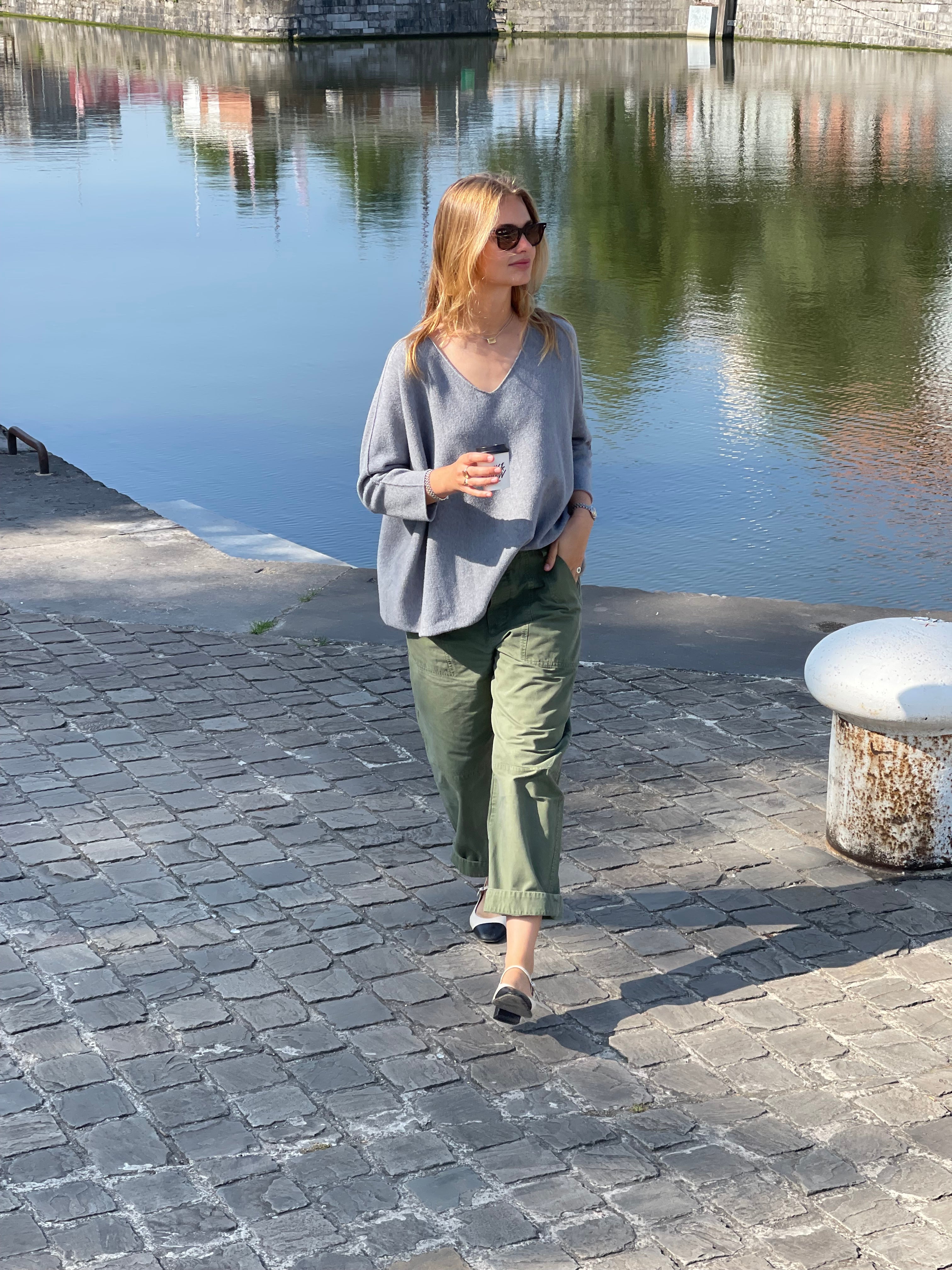 Laura V-Neck Pull Grey