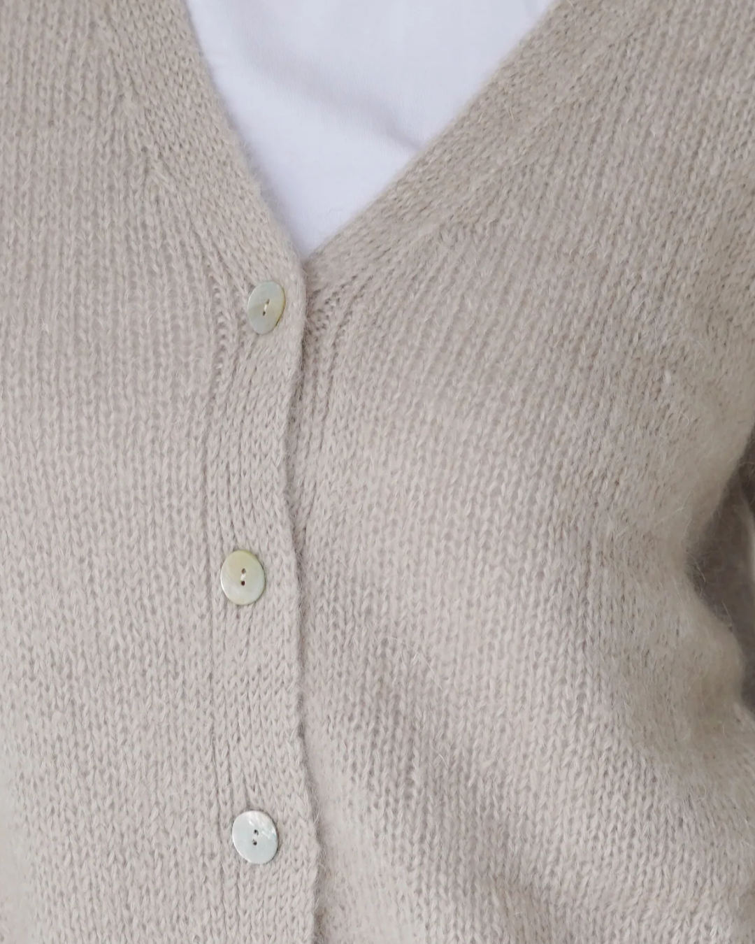 Vivian Cardigan V-Neck Sand-zoom-6