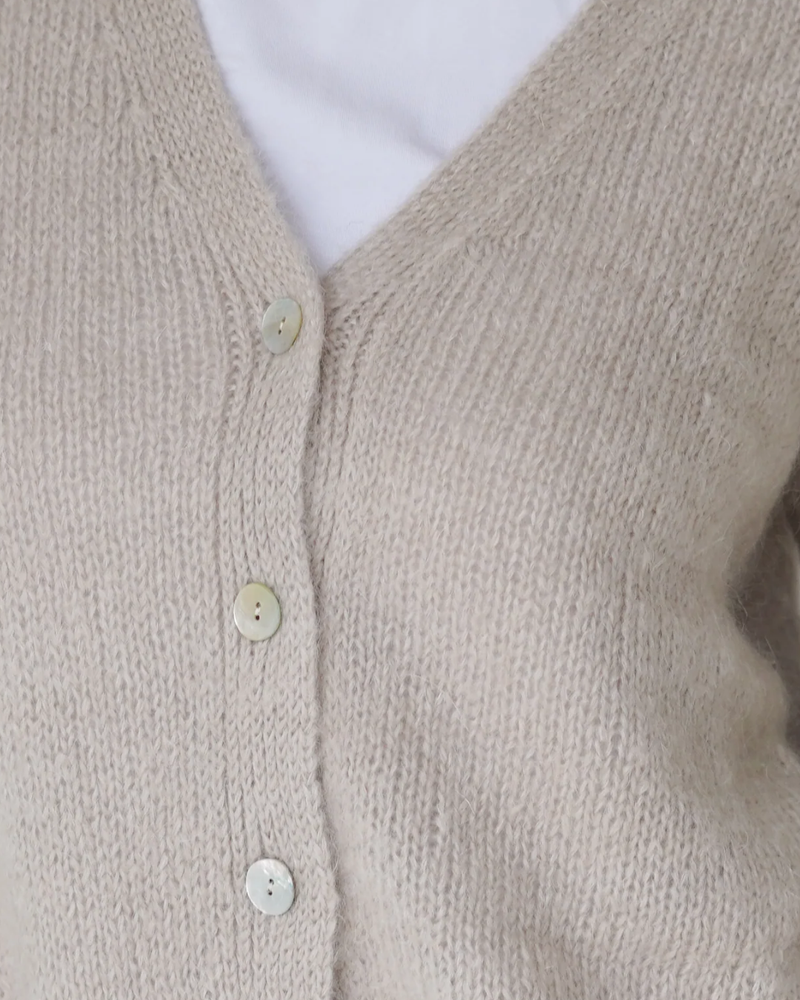 Vivian Cardigan V-Neck Sand-zoom-