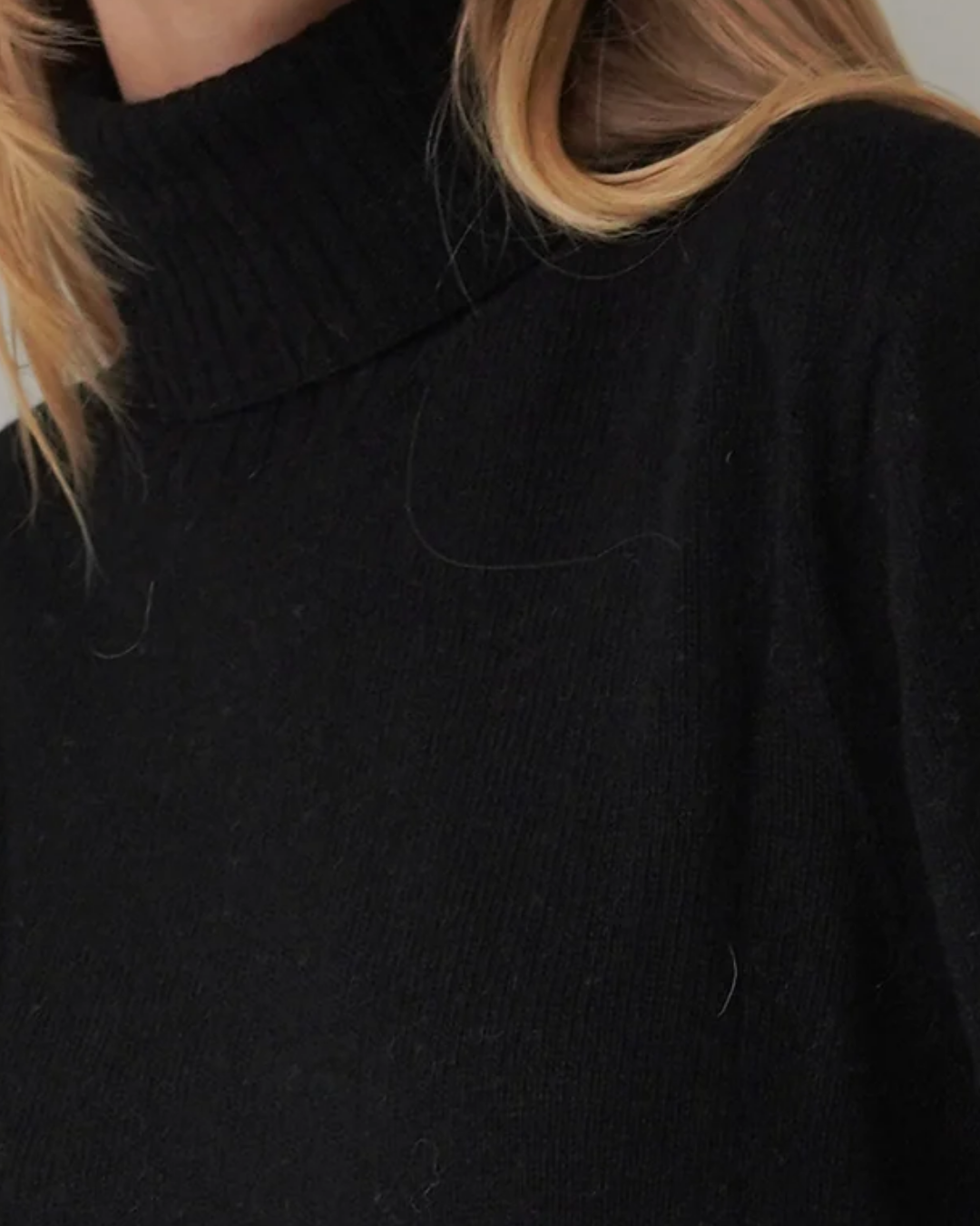 Lynn Turtleneck Black-7