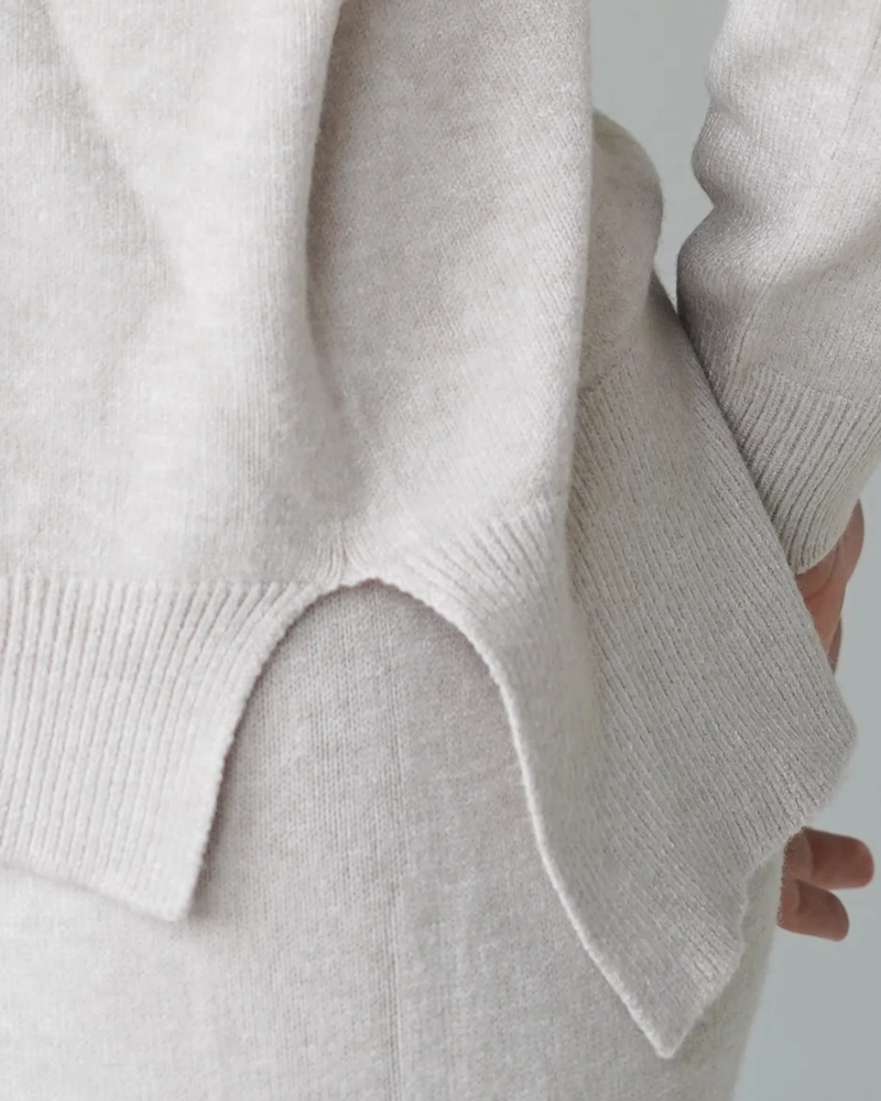 Lisa Pullover V-Neck Sand-zoom-