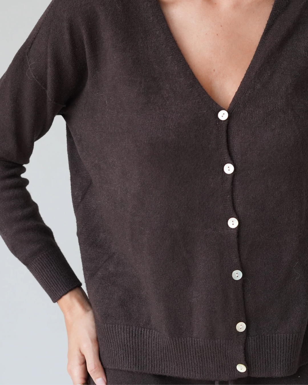 Jessica Cardigans With Buttons Chocolate-5