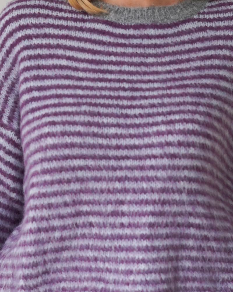 Anna Pullover Crew Neck Stripes Pastel Blue / Burgundy-zoom-