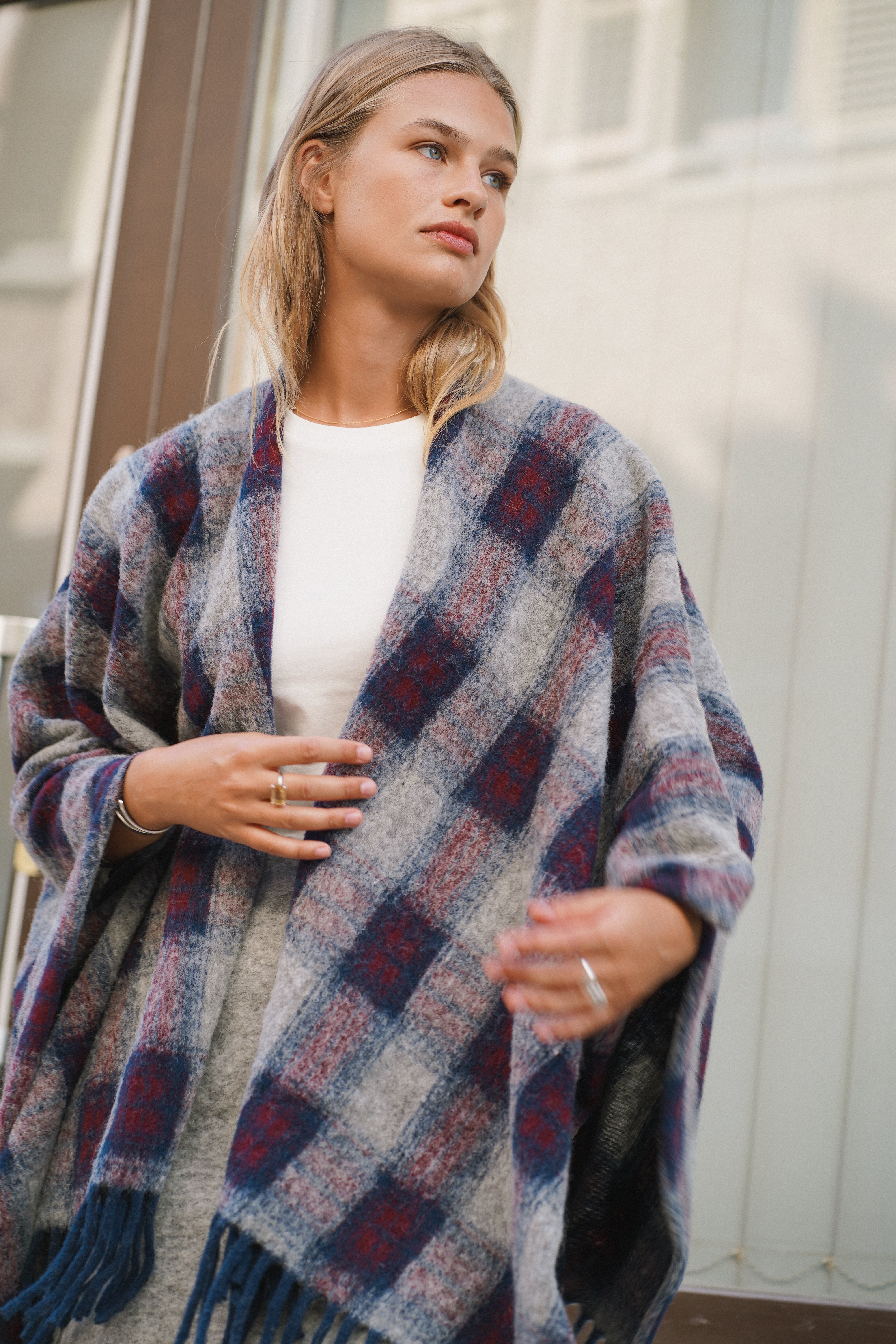 Mona Poncho Grey / Blue