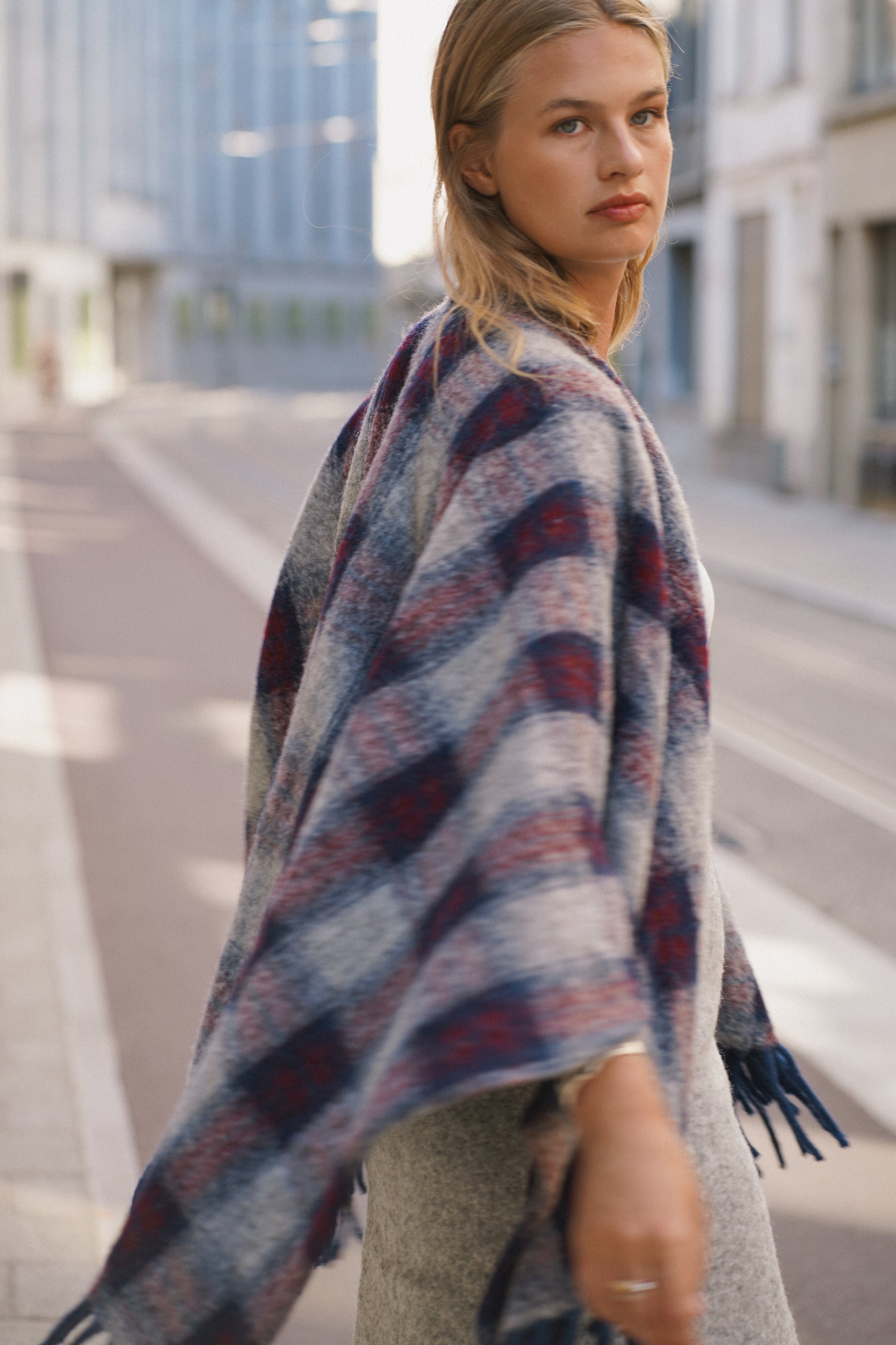 Mona Poncho Grey / Blue-2