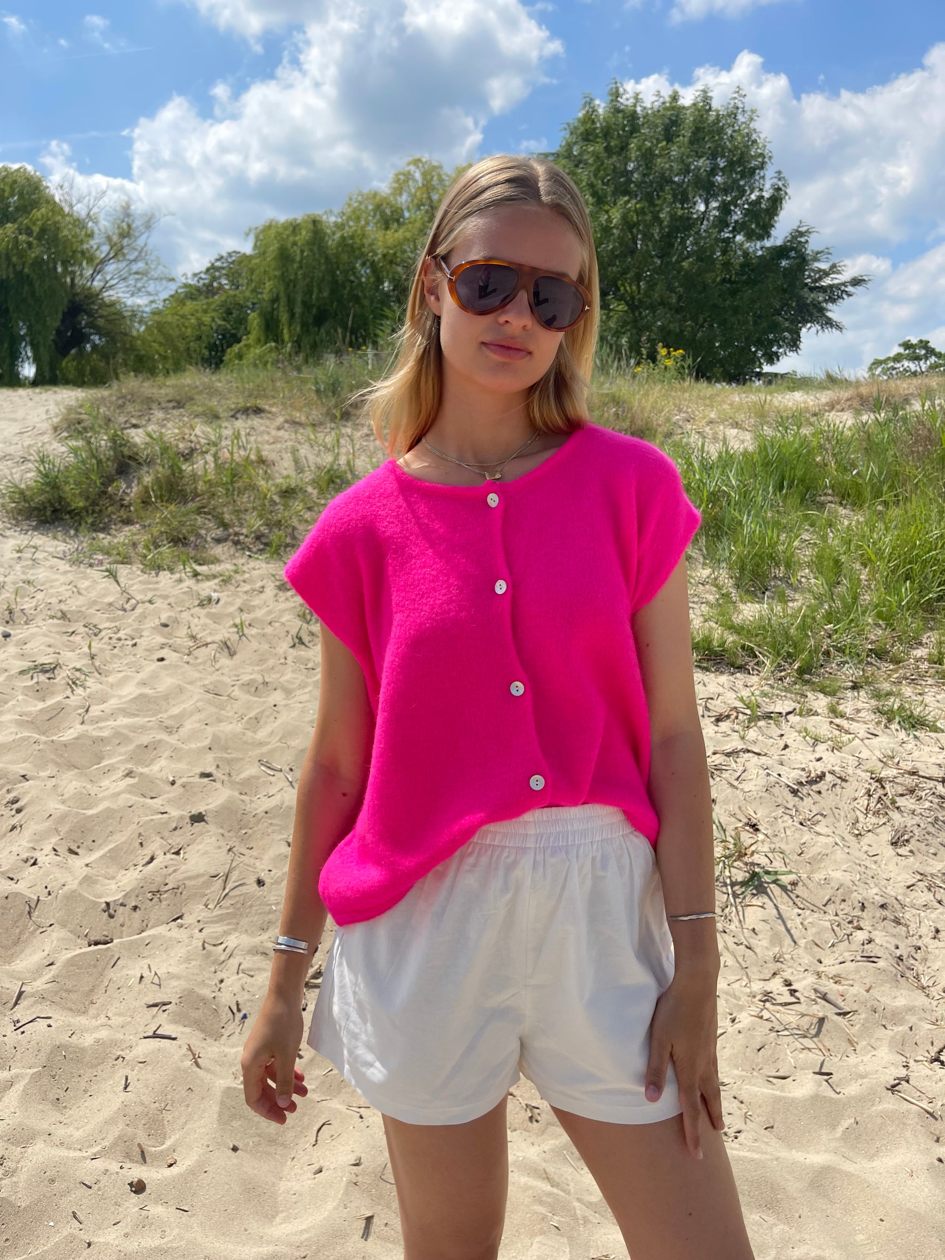 Demi Sleeveless Round Neck Neon Pink-5