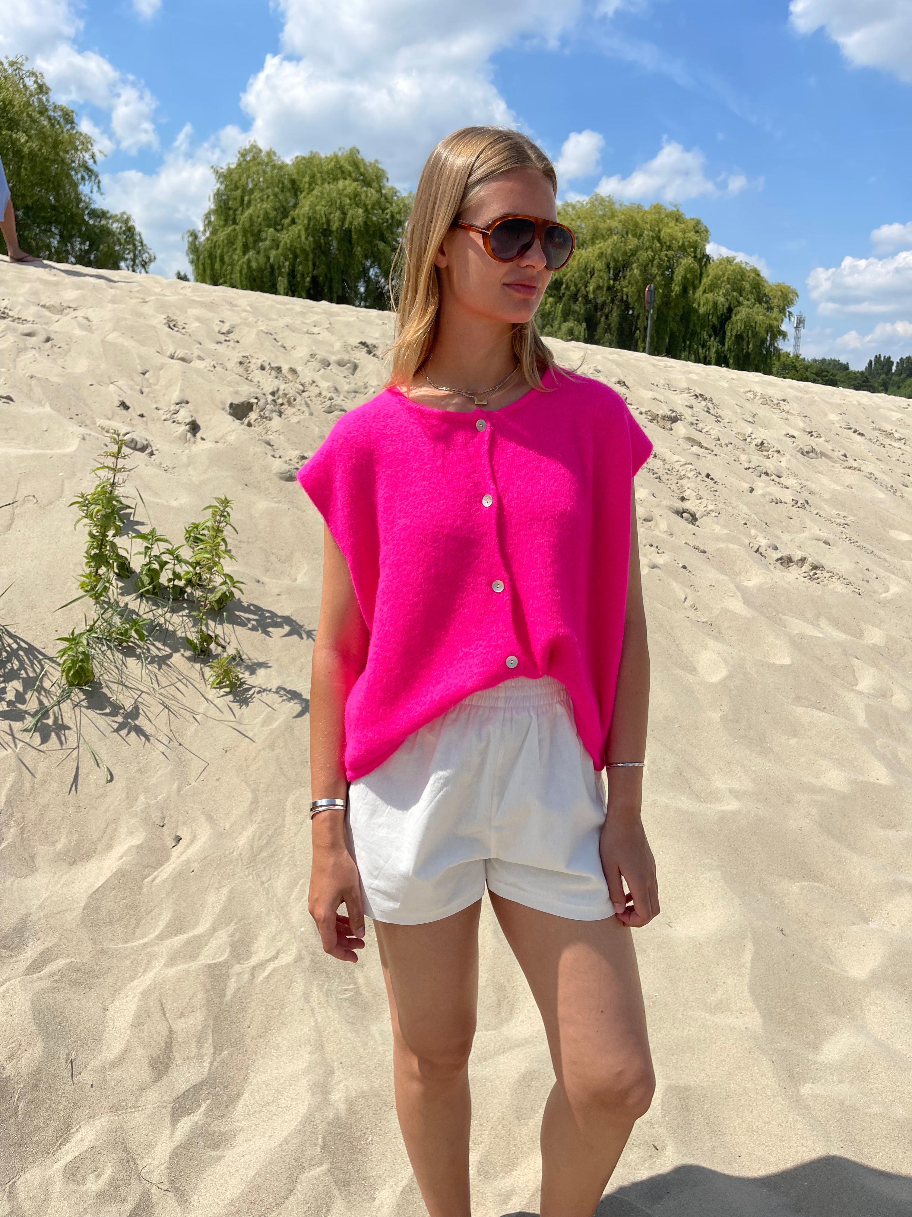 Demi Sleeveless Round Neck Neon Pink-zoom-6