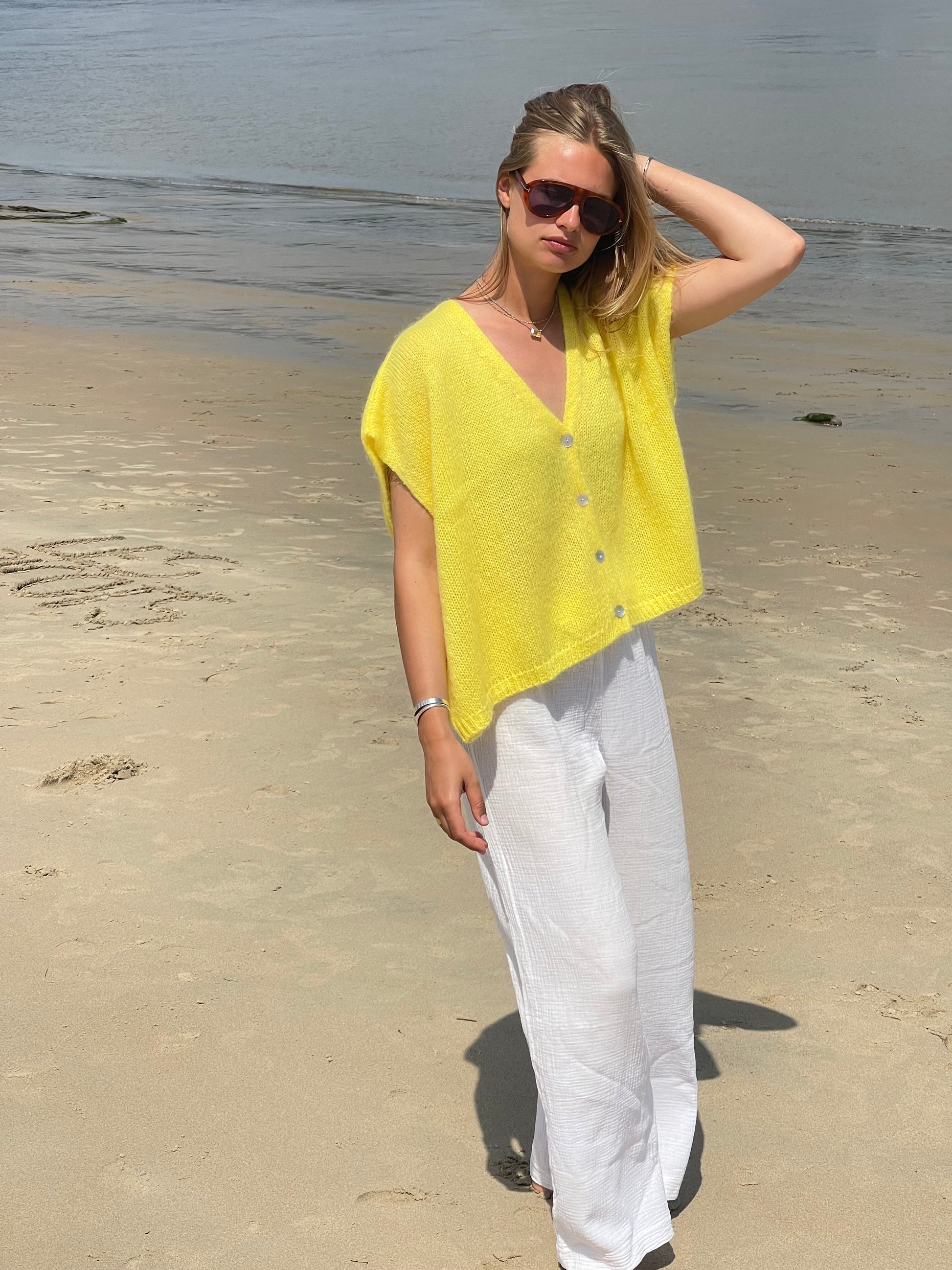 Elli Sleeveless V-Neck Yellow-4