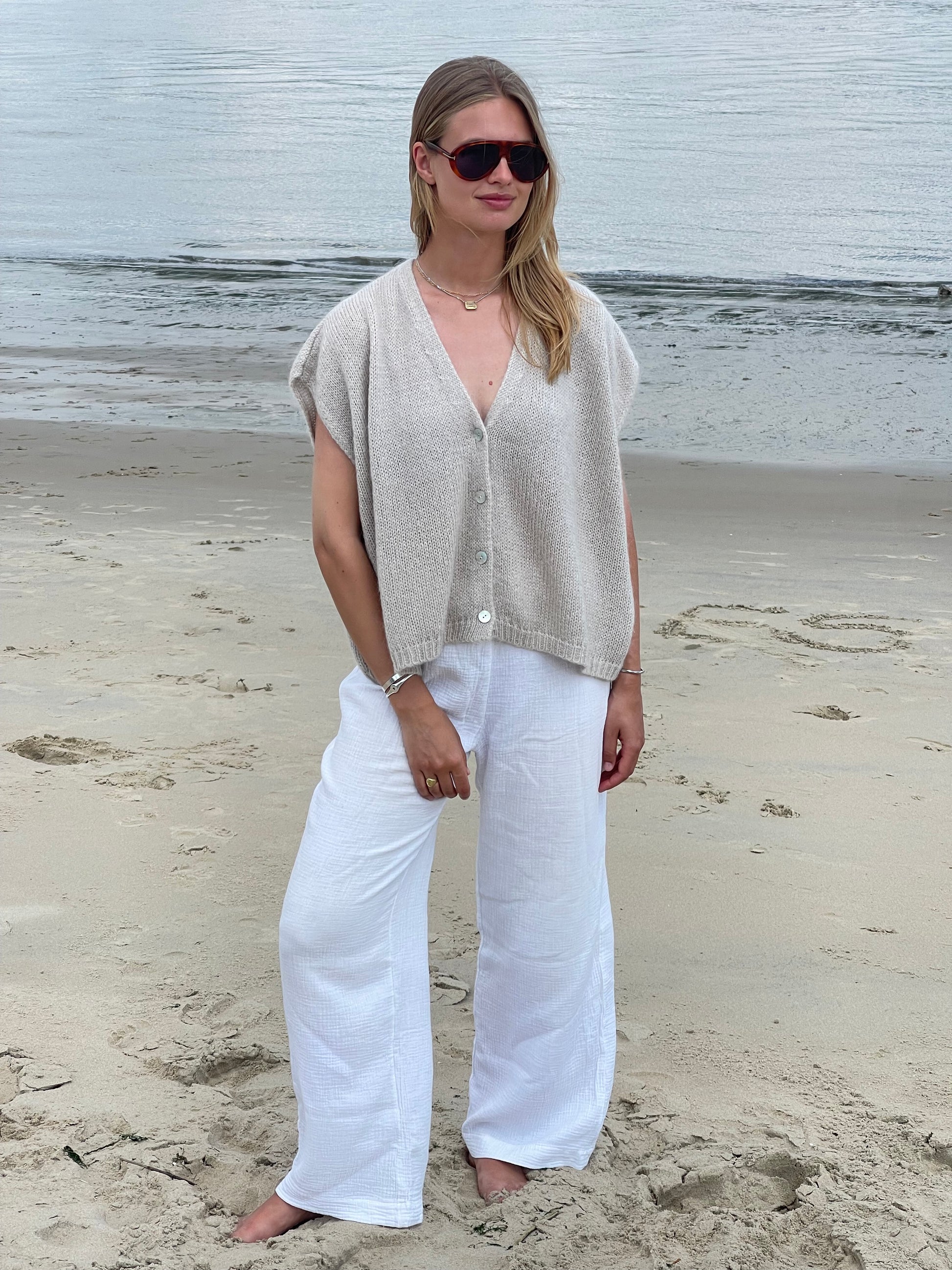Elli Sleeveless V-Neck Sand-6