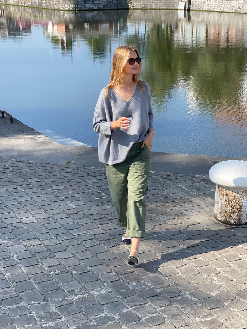 Laura V-Neck Pull Grey-zoom-