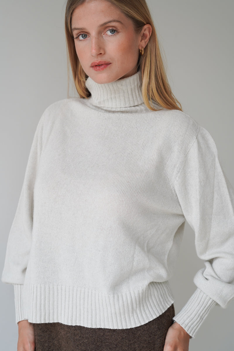 Lynn Turtleneck Sand-zoom-