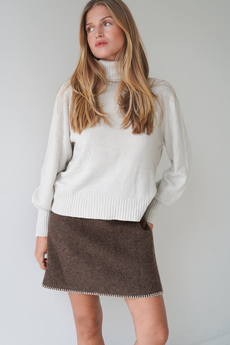 Lynn Turtleneck Sand-zoom-
