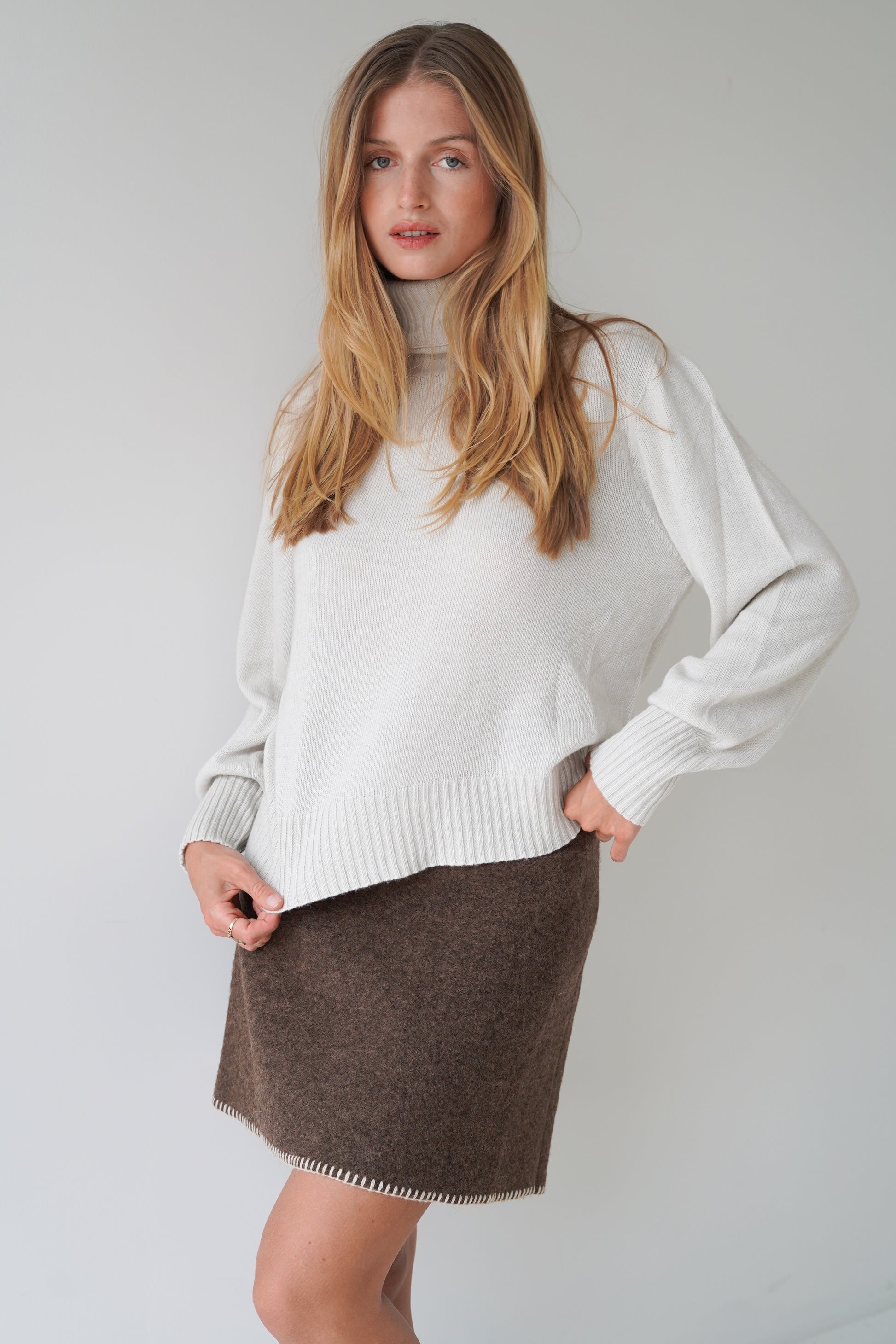 Lynn Turtleneck Sand-2