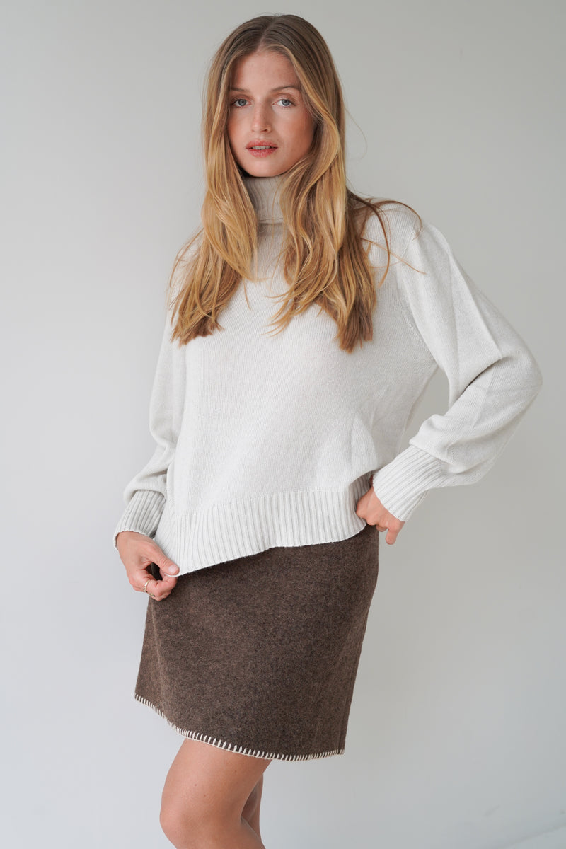 Lynn Turtleneck Sand-zoom-