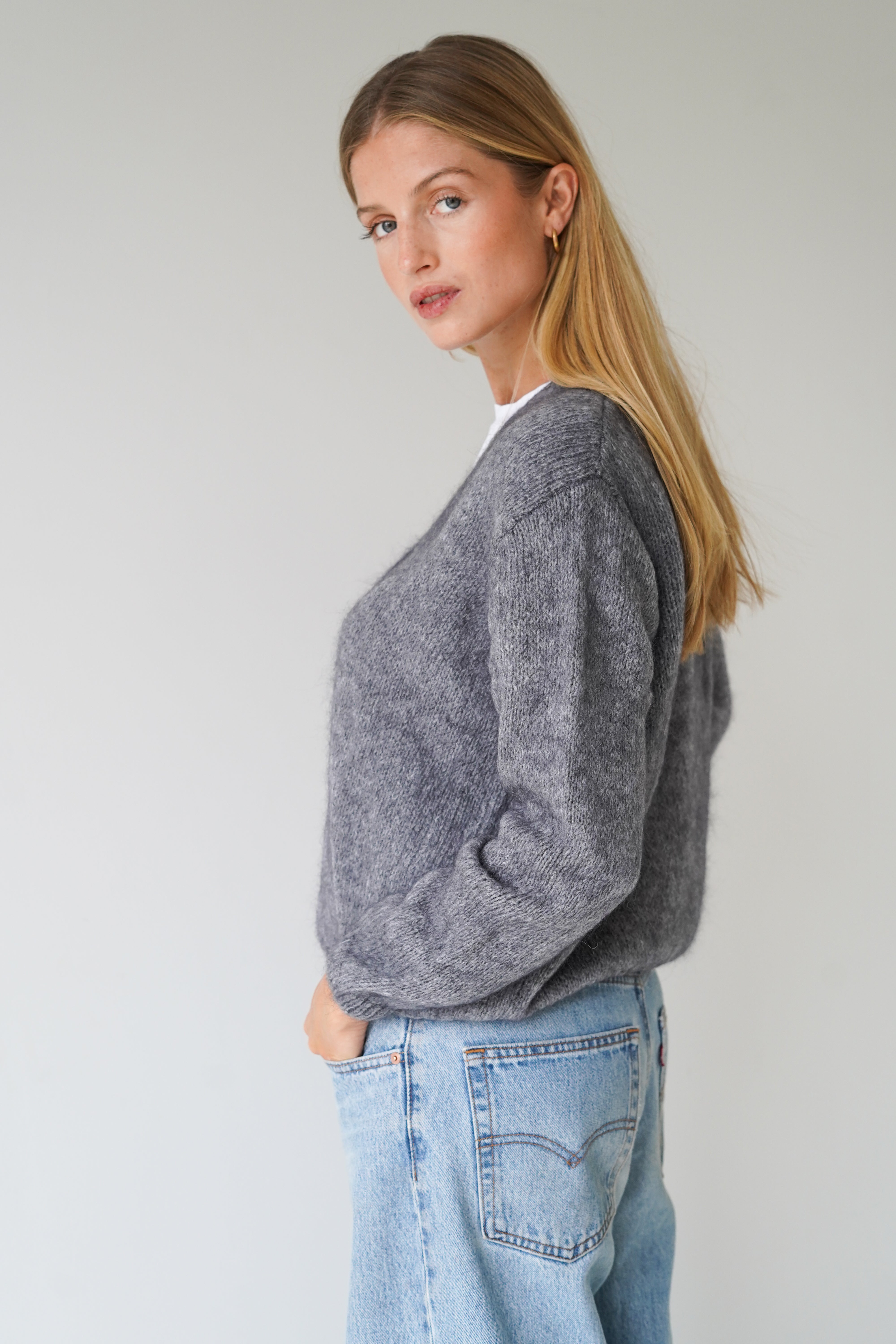 Vivian Cardigan V-Neck Grey-zoom-3