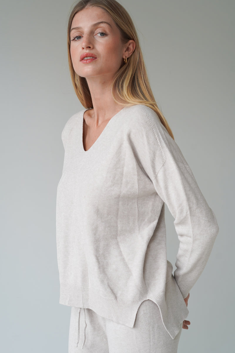 Lisa Pullover V-Neck Sand-zoom-