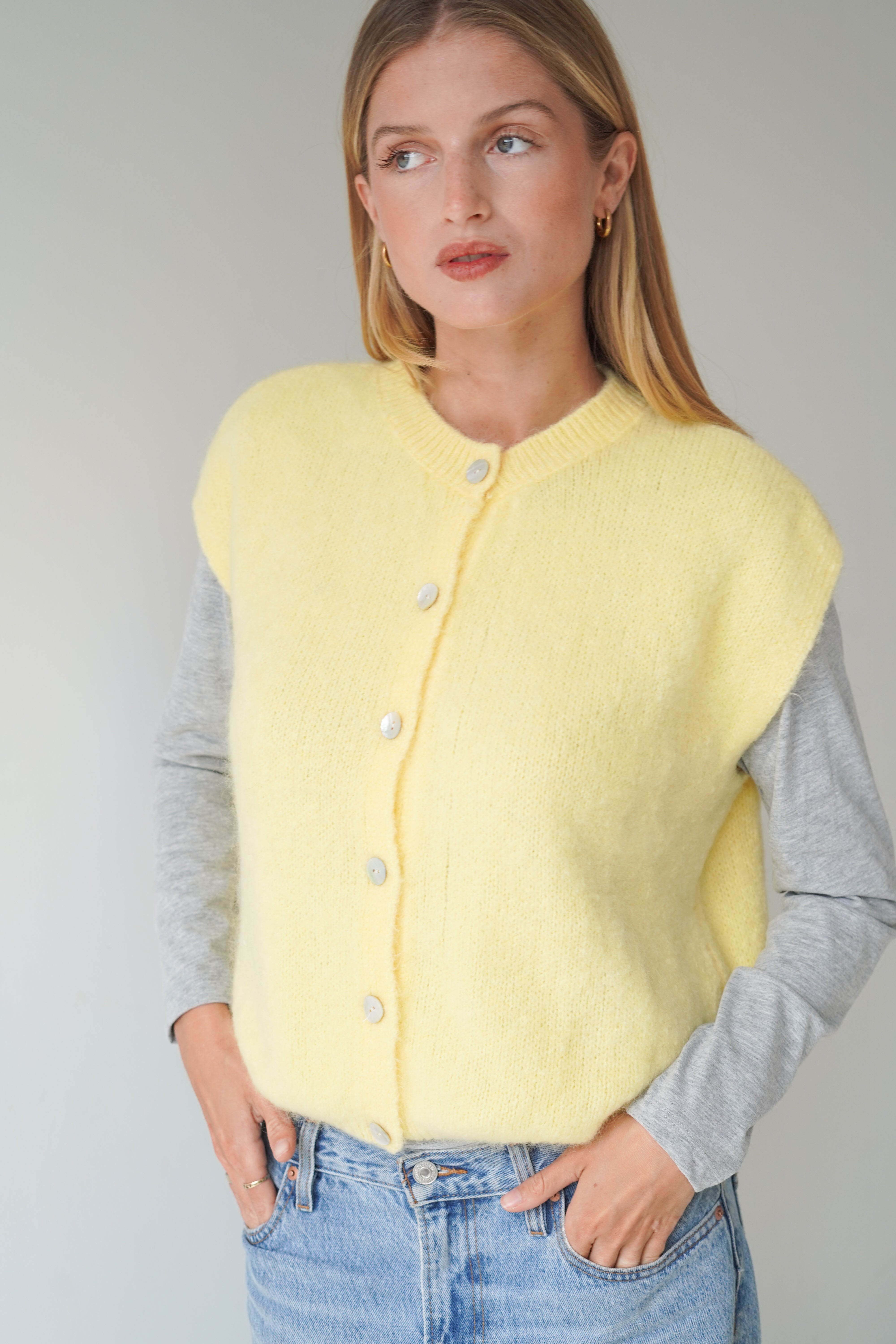 Bea Cardigan Sleeveless Yellow-zoom-1
