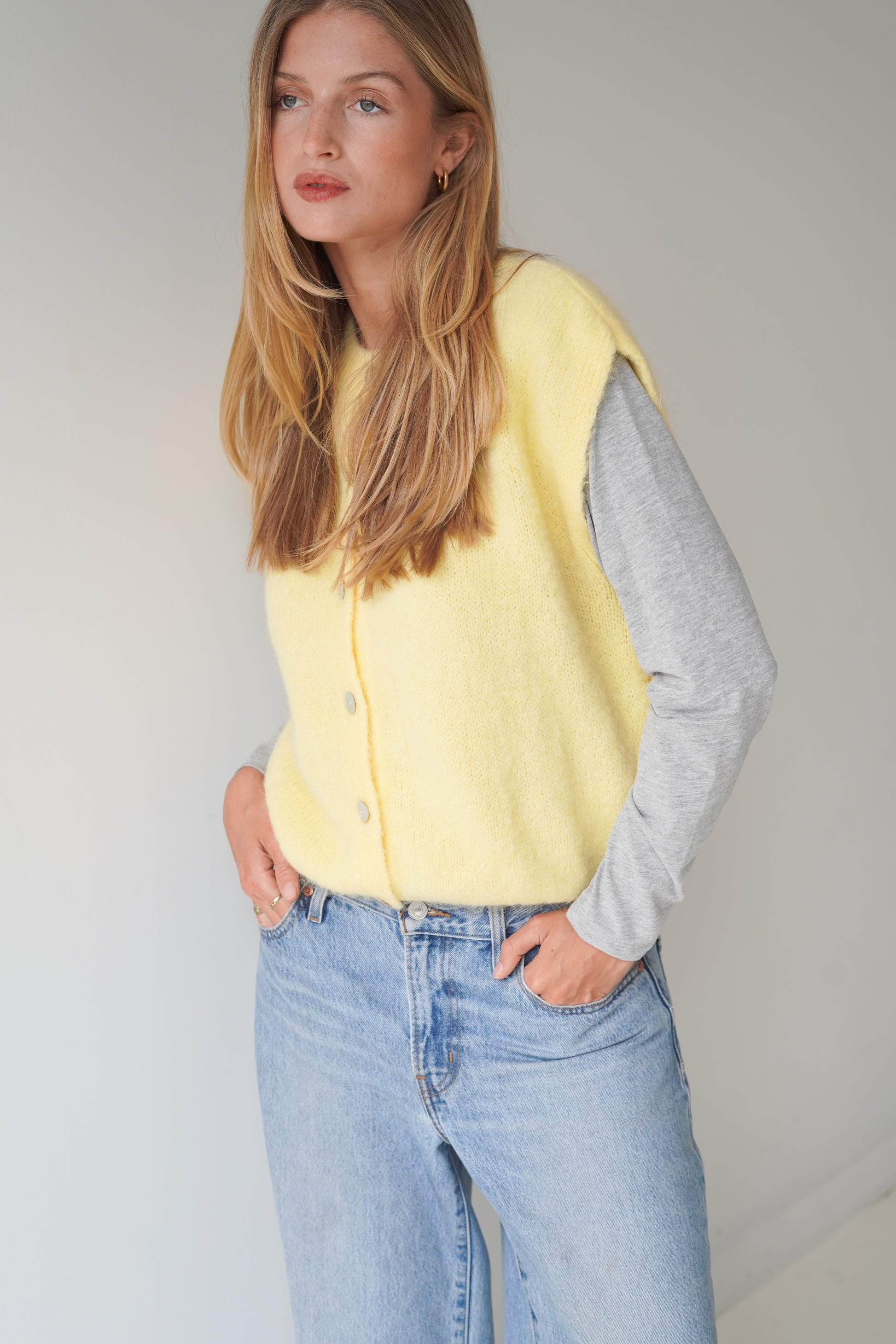 Bea Cardigan Sleeveless Yellow-4