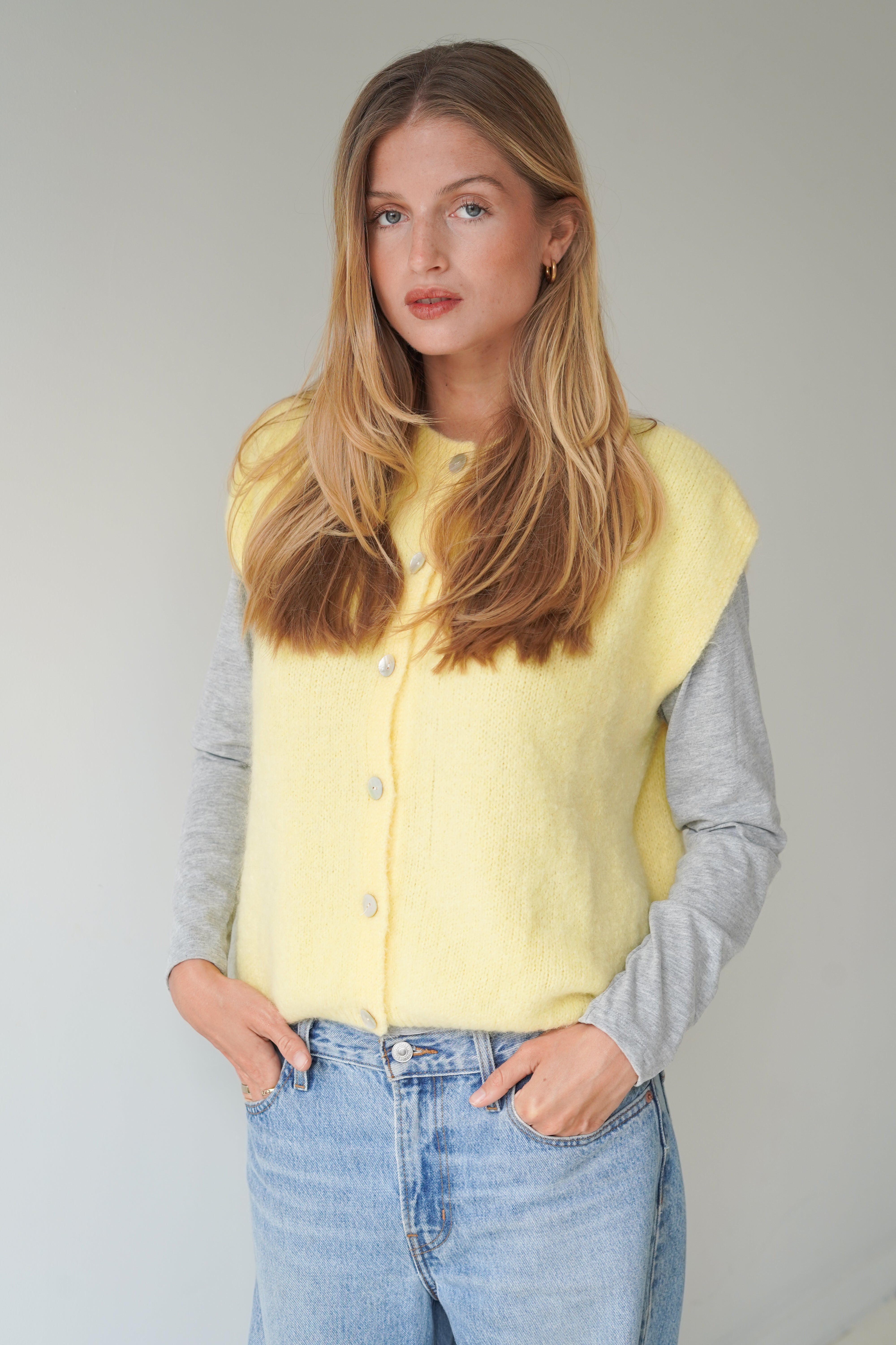Bea Cardigan Sleeveless Yellow-zoom-5