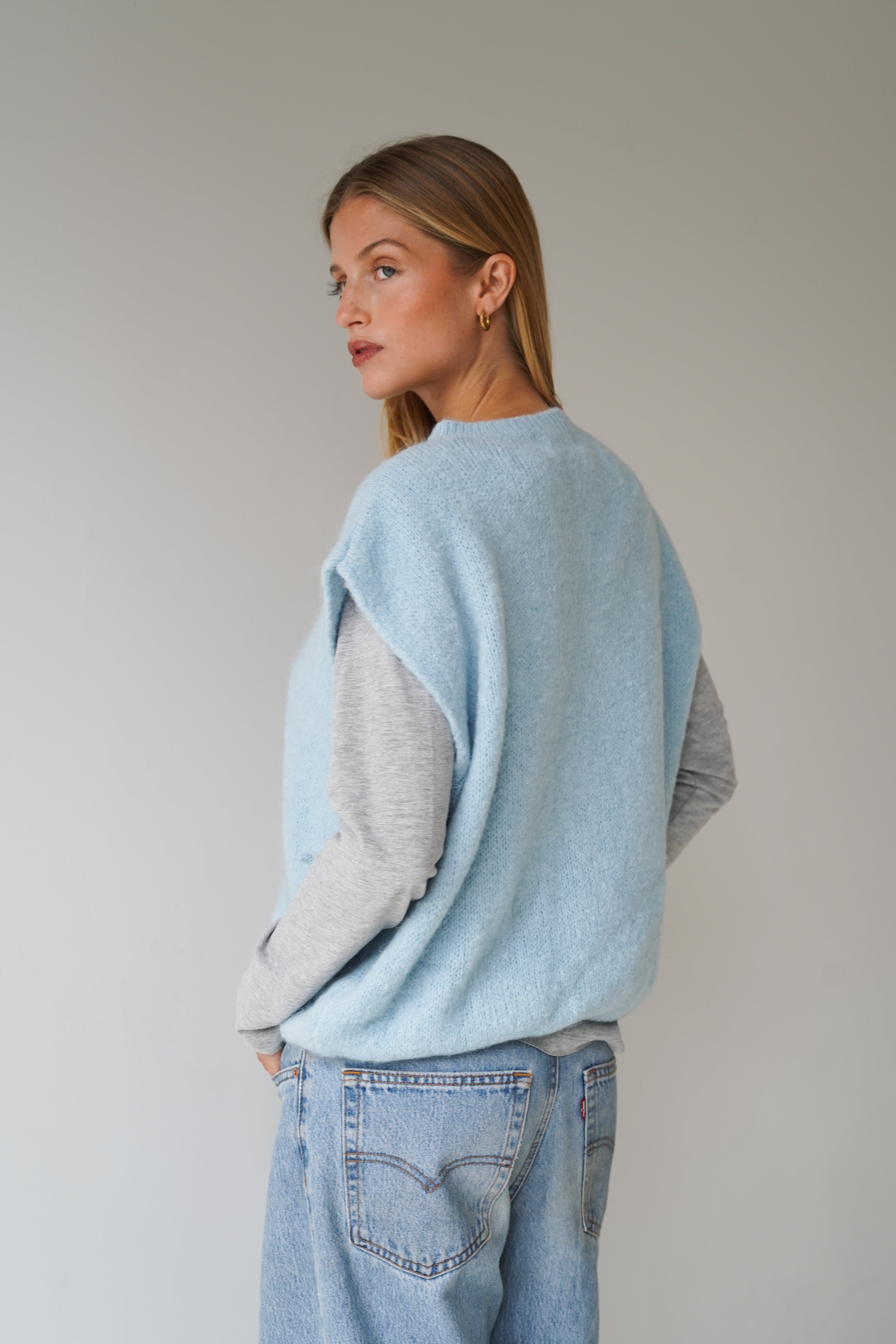 Bea Cardigan Sleeveless Pastel Blue-zoom-2