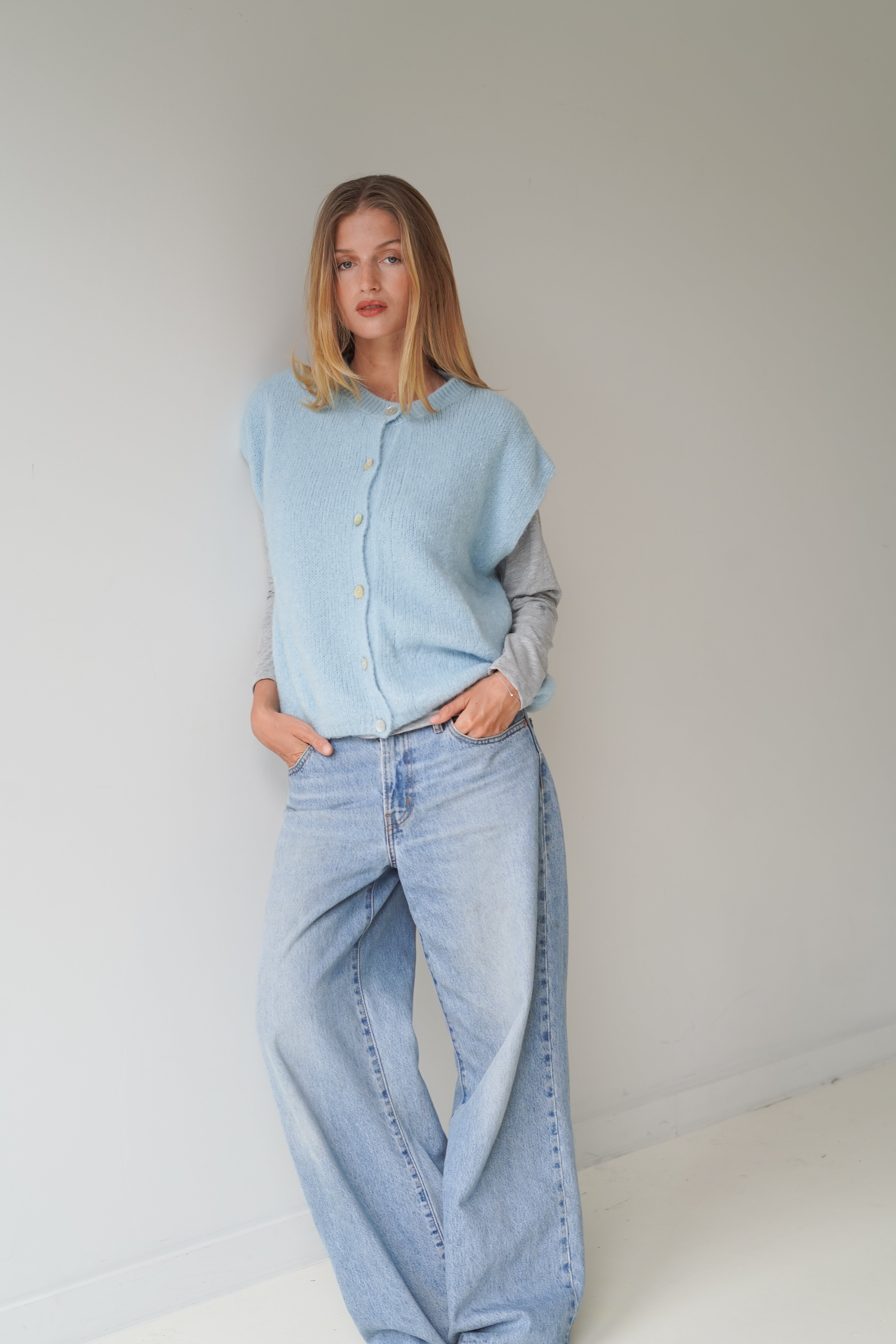 Bea Cardigan Sleeveless Pastel Blue-zoom-1
