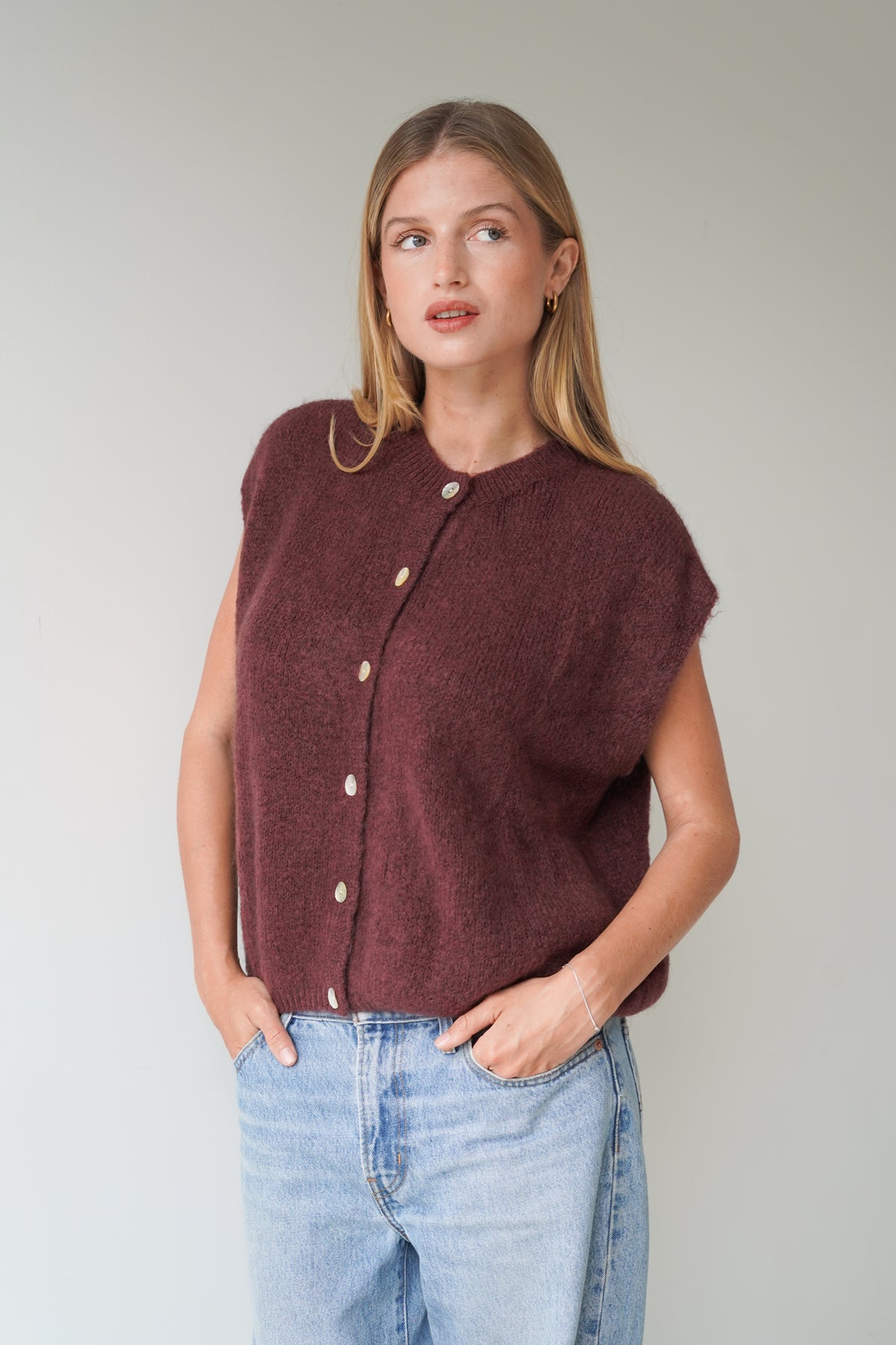 Bea Cardigan Sleeveless Chocolate