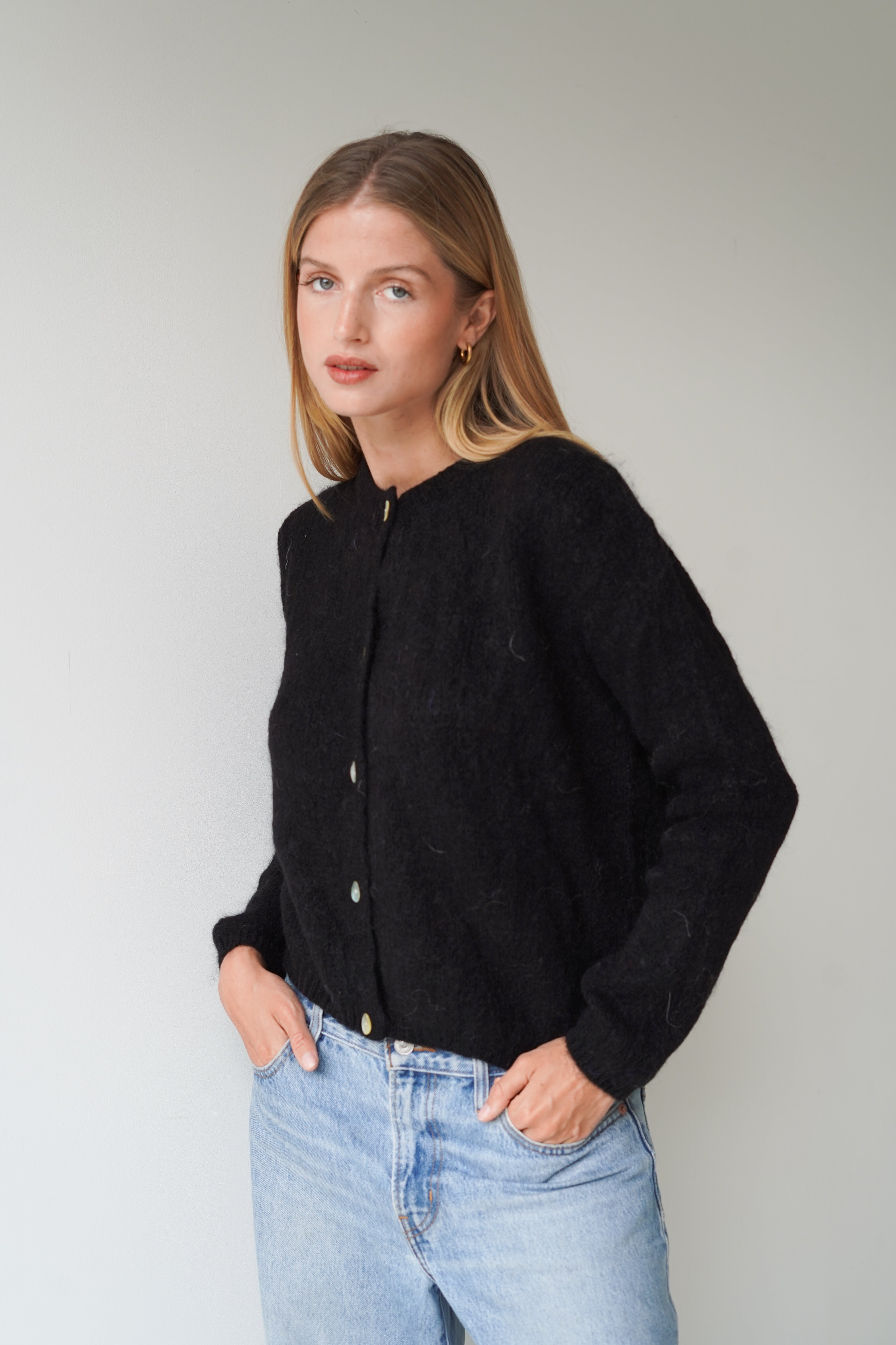 Beatrice Cardigan With Buttons Black-zoom-2