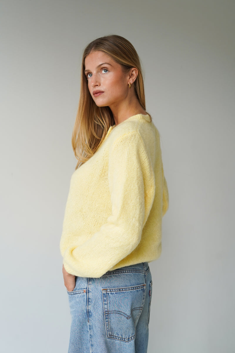 Beatrice Cardigan With Buttons Yellow-zoom-
