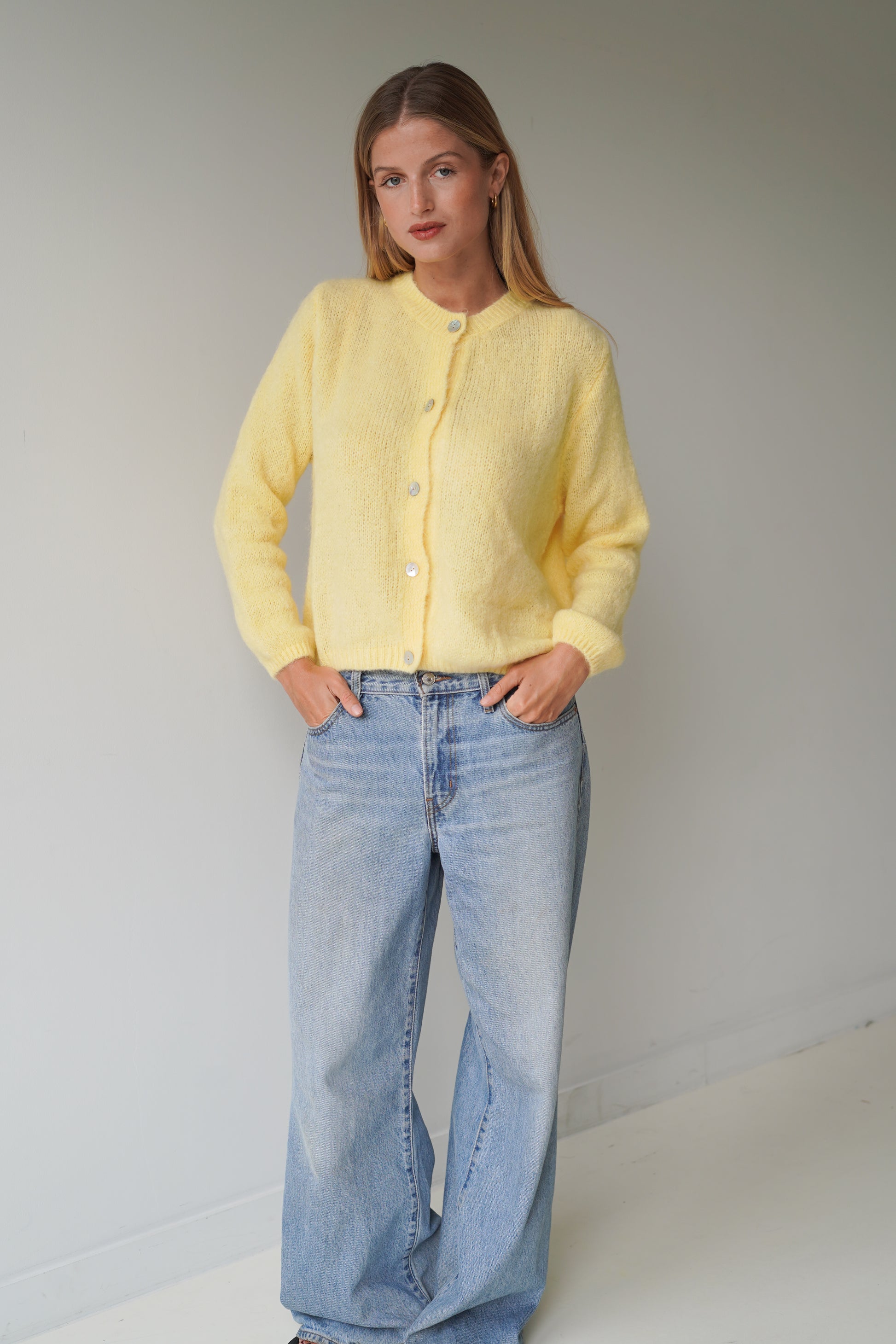 Beatrice Cardigan With Buttons Yellow-2