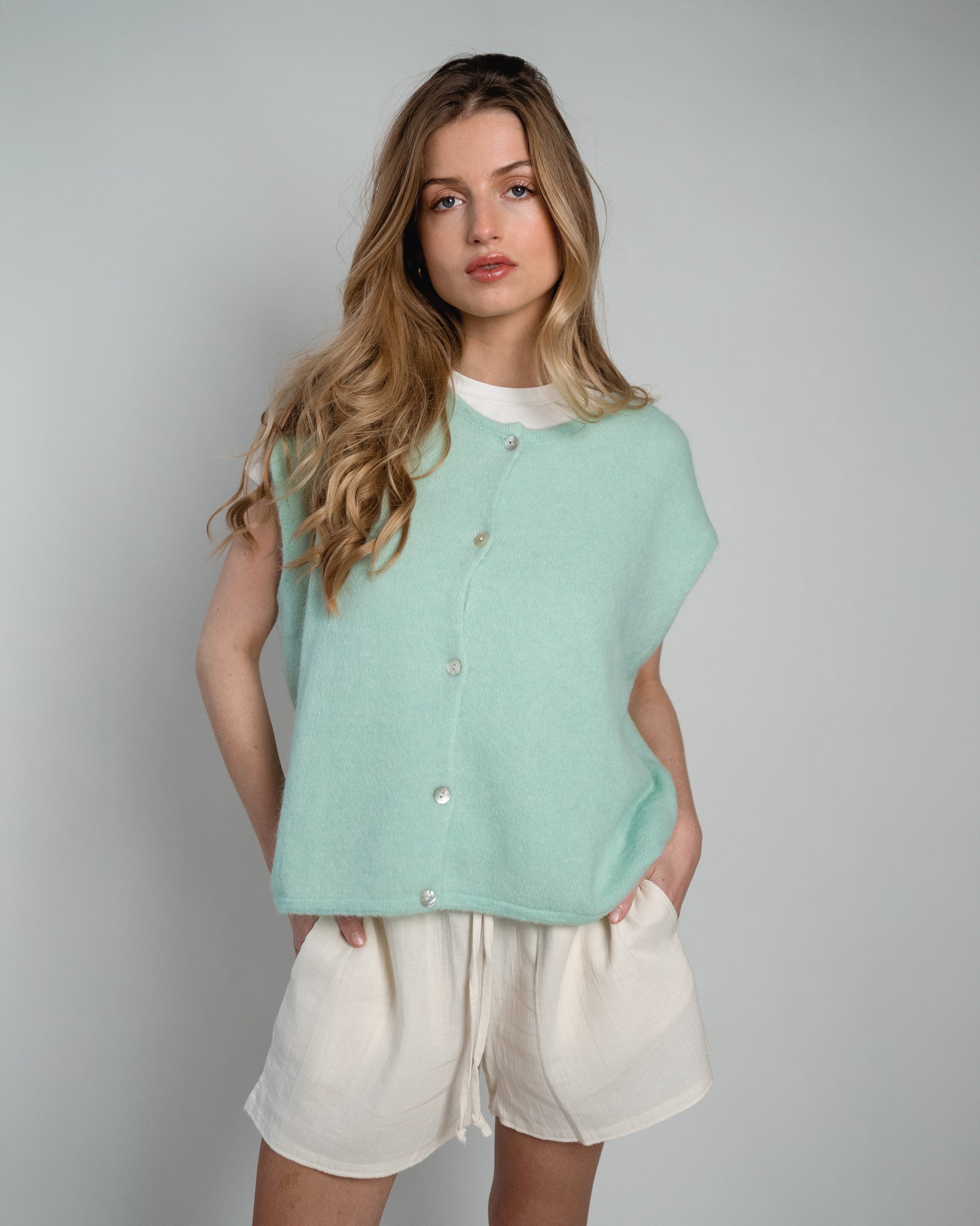 Demi Sleeveless Round Neck Mint-1