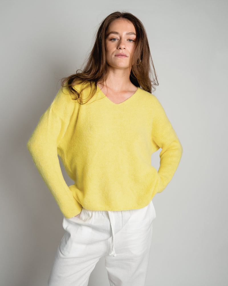 Bibi Pullover V-Neck Yellow-zoom-