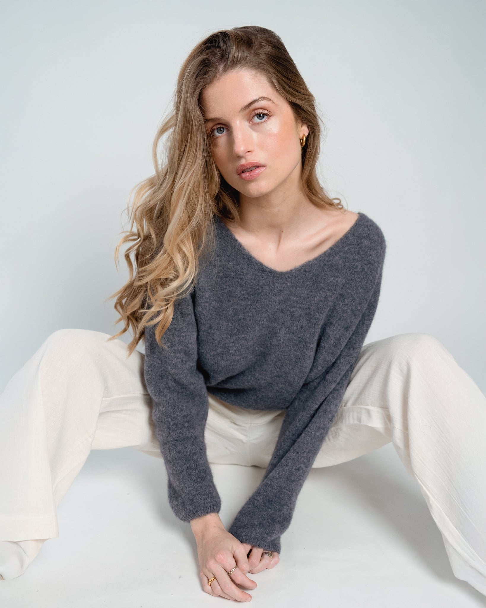 Bibi Pullover V-Neck Grey-zoom-5