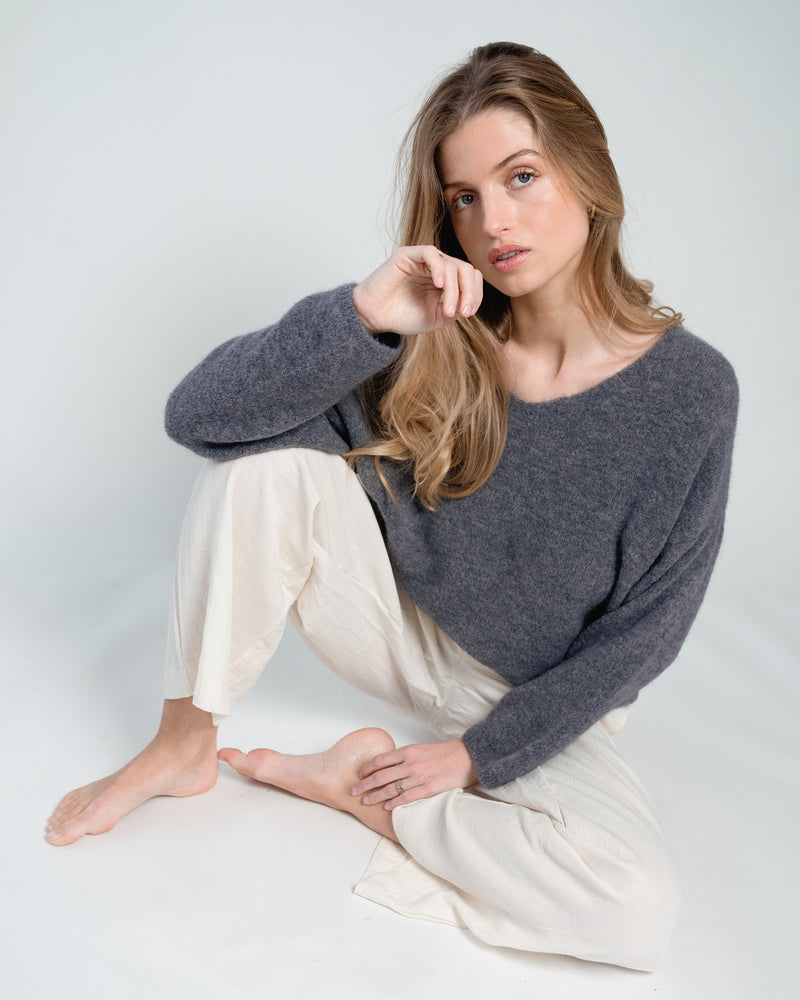 Bibi Pullover V-Neck Grey-zoom-