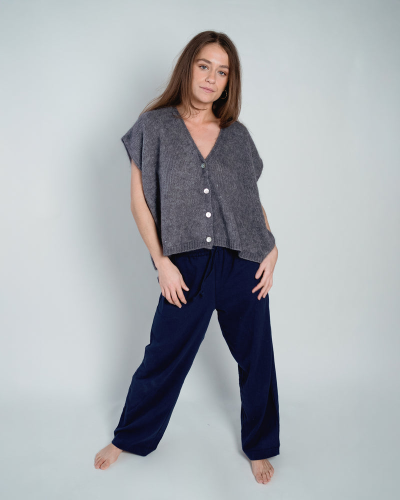 Elli Sleeveless V-Neck Grey-zoom-