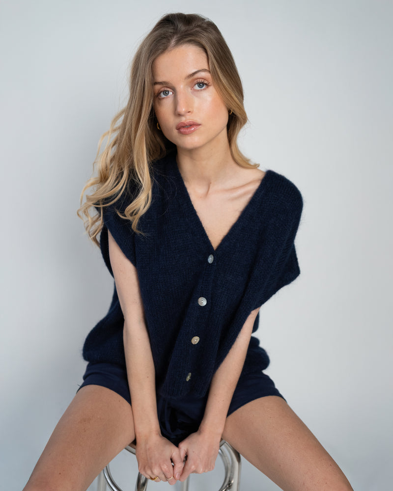 Elli Sleeveless V-Neck Navy-zoom-